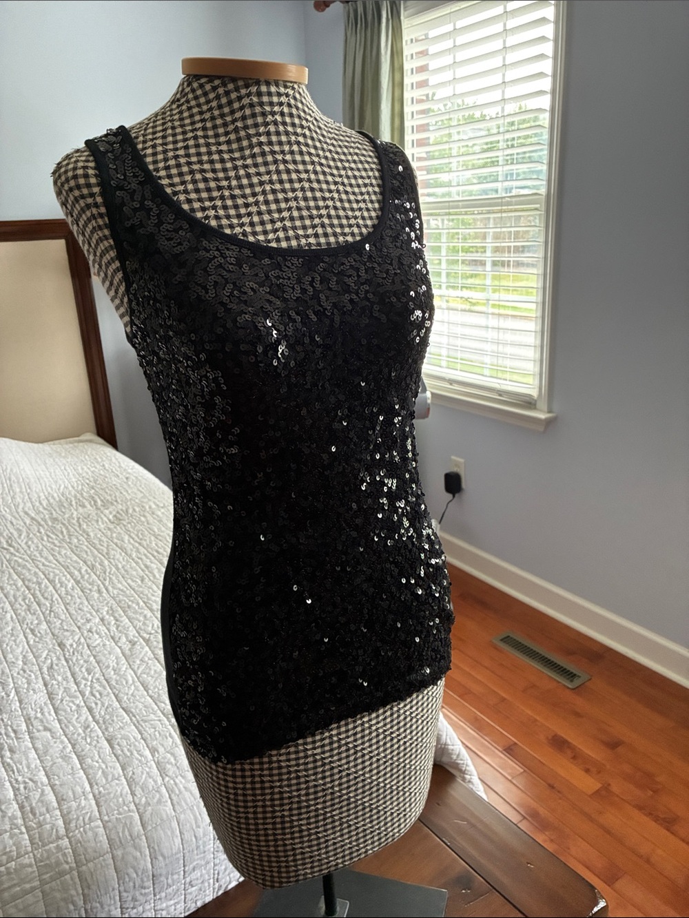 Old Navy Black Sequin Scoop Tank Top